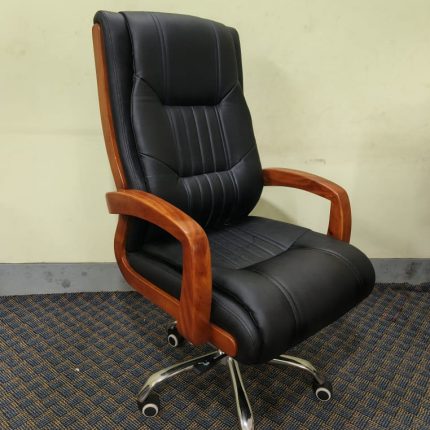 Boss Chair Wooden - Black Colour